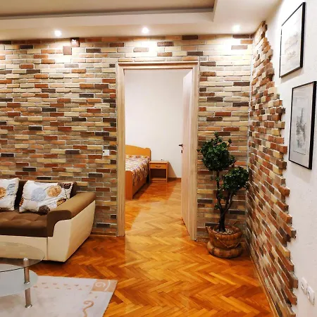 V2 With - Vintage Modern And Spacious * Belgrado