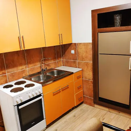 V2 With - Vintage Modern And Spacious