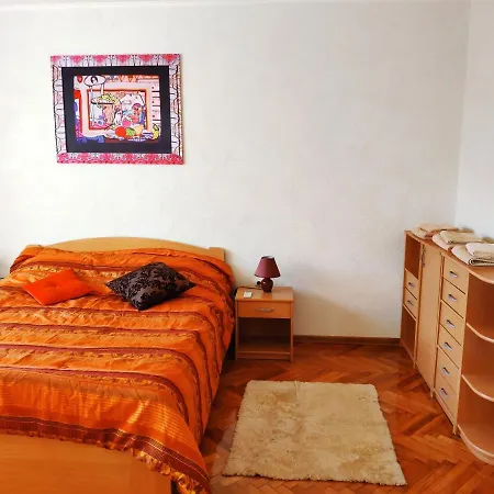 Appartement V2 With - Vintage Modern And Spacious