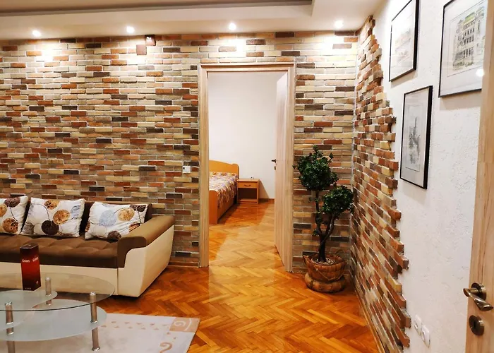 V2 With - Vintage Modern And Spacious * Belgrade