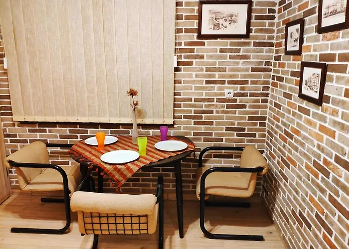 V2 With - Vintage Modern And Spacious Apartman Belgrade